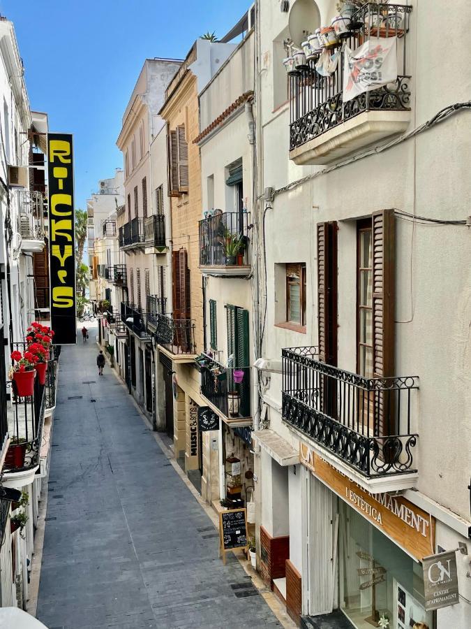 Sant Pau Beach Home With Terrace Sitges Kültér fotó