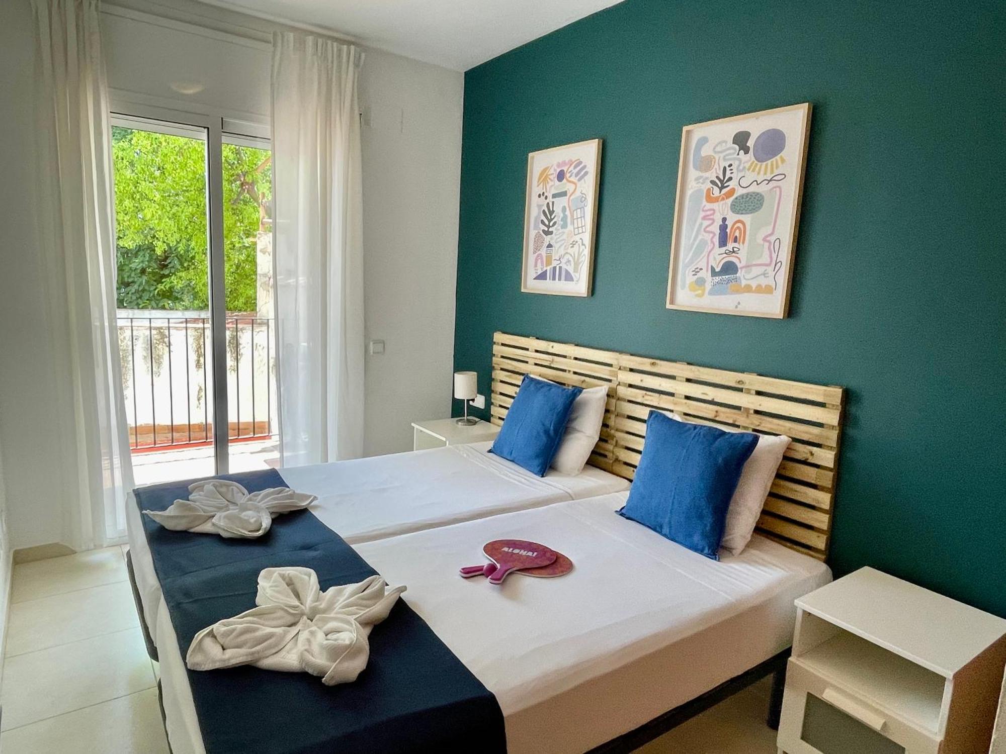 Sant Pau Beach Home With Terrace Sitges Kültér fotó